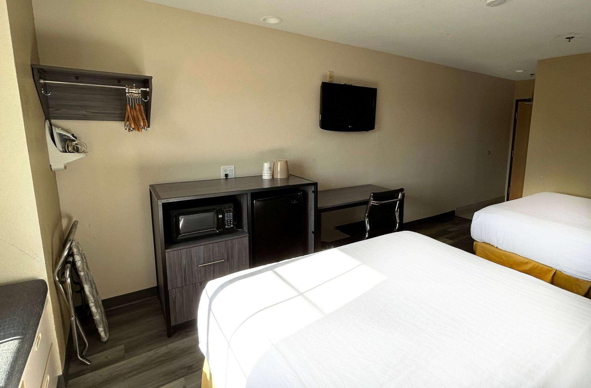 Travelodge By Wyndham Arlington/Dallas Area Zewnętrze zdjęcie
